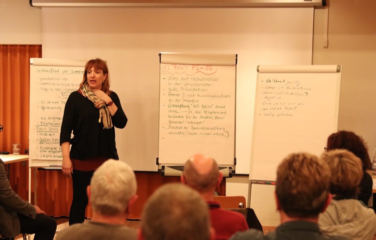 Am 26. August werden Barbara Kummer, Präsidentin der Primarschule Andelfingen, an der Infoveranstaltung… Am 26. August werden Barbara Kummer, Präsidentin der Primarschule Andelfingen, an der Infoveranstaltung…