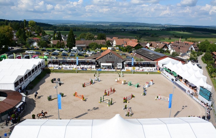 Trotz Corona wird am CS Humlikon viel los sein – wenn auch mit weniger Zuschauern und ohne internationale Gäste. Trotz Corona wird am CS Humlikon viel los sein – wenn auch mit weniger Zuschauern und ohne internationale Gäste.