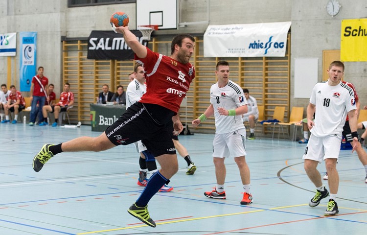 Dino Bajram, hier noch in den Farben von Pfadi Winterthur, steht neu an der Seitenlinie bei Andelfingen. Dino Bajram, hier noch in den Farben von Pfadi Winterthur, steht neu an der Seitenlinie bei Andelfingen.