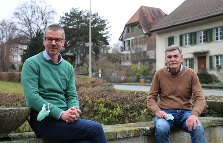 Vereinspräsident Sandro Pfister (l.) und Musikschulleiter Fridolin Gallati haben dank mehreren Massnahmen vorerst wieder eine solide Arbeitsbasis. Vereinspräsident Sandro Pfister (l.) und Musikschulleiter Fridolin Gallati haben dank mehreren Massnahmen vorerst wieder eine solide Arbeitsbasis.
