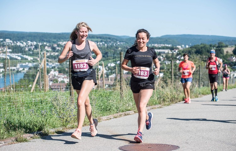 Auch künftig findet der beliebte Laufsport-Anlass am Rheinfall statt. Auch künftig findet der beliebte Laufsport-Anlass am Rheinfall statt.