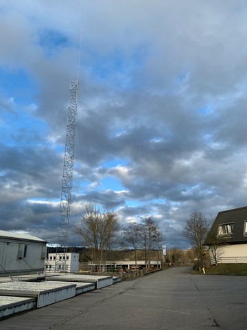 Die geplante Antenne für drei Anbieter im Niederfeld. Die geplante Antenne für drei Anbieter im Niederfeld.