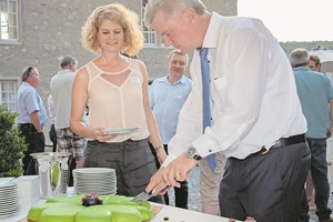Die Andelfinger Zeitung ist online! Die Andelfinger Zeitung ist online!