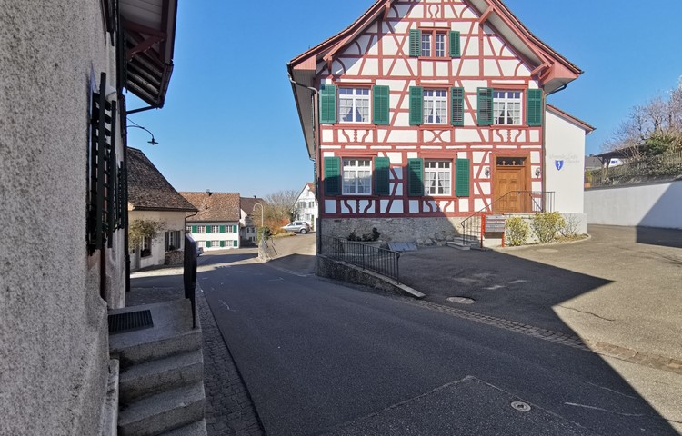 Die Initianten schlagen vor, einen Wärmeverbund zu bilden – in einem ersten Schritt für das Dorfzentrum. Die Initianten schlagen vor, einen Wärmeverbund zu bilden – in einem ersten Schritt für das Dorfzentrum.