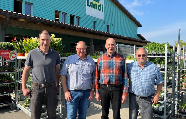 Die Führung der neuen Landi Seebachtal mit Sitz in Stammheim: Thomas Keller, Peter Maugweiler, Rudolf Grunder und Stefan Griesser (von links). Die Führung der neuen Landi Seebachtal mit Sitz in Stammheim: Thomas Keller, Peter Maugweiler, Rudolf Grunder und Stefan Griesser (von links).