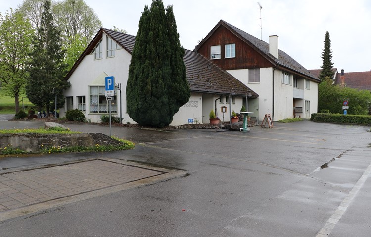 Auf dem Grundstück steht auch die «Brückenwaage» in Thalheim. Auf dem Grundstück steht auch die «Brückenwaage» in Thalheim.