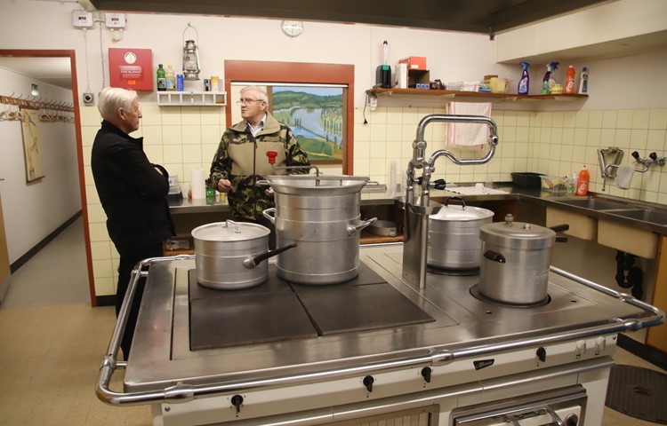 Der langjährige Festungswächter Karl Brandenberger in der grosszügigen Küche der «Villa Arbenz». Der langjährige Festungswächter Karl Brandenberger in der grosszügigen Küche der «Villa Arbenz».