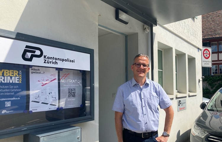 Der neue Bezirkschef Michel Burkhart attestiert dem Polizeidienst auf dem Land etliche Vorteile. Der neue Bezirkschef Michel Burkhart attestiert dem Polizeidienst auf dem Land etliche Vorteile.
