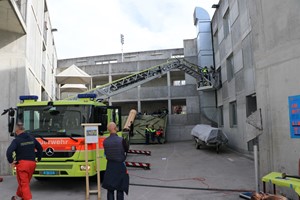 50 Jahre Ausbildungszentrum Andelfingen (AZA) 50 Jahre Ausbildungszentrum Andelfingen (AZA)