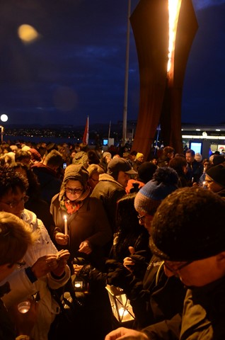 Das Friedenslicht für Zürich wird jedes Jahr vor Weihnachten am Bürkliplatz empfangen und weitergegeben.