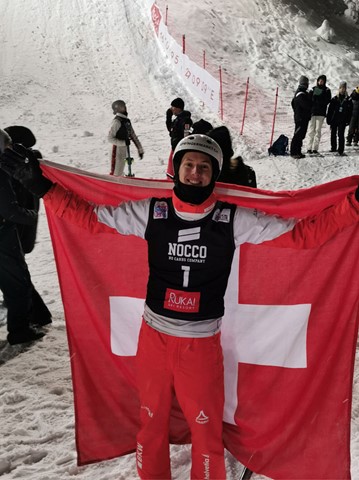 Beim Weltcup-Auftakt im finnischen Ruka triumphierte Skiakrobat Pirmin Werner aus Alten. Bei der Schweizer Premiere in St. Moritz will er es auch wieder weit nach vorne schaffen.