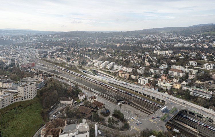 Bei der Galerie Schönenberg wird der Anschluss Schaffhausen-Nord reduziert. Dadurch ist künftig nur noch die Ausfahrt aus Richtung Winterthur möglich, eine Einfahrt hingegen nicht mehr. Bei der Galerie Schönenberg wird der Anschluss Schaffhausen-Nord reduziert. Dadurch ist künftig nur noch die Ausfahrt aus Richtung Winterthur möglich, eine Einfahrt hingegen nicht mehr.