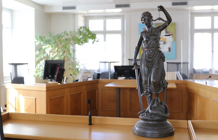 Die Verhandlung am Dienstagnachmittag wurde kurzfristig angesetzt. Die Verhandlung am Dienstagnachmittag wurde kurzfristig angesetzt.