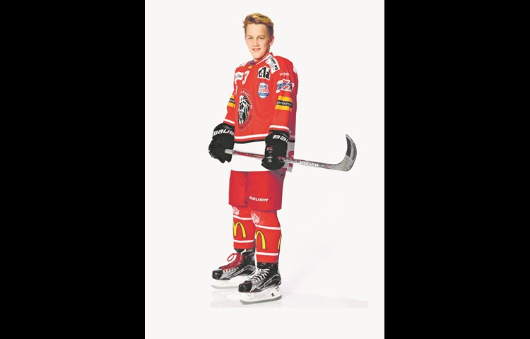 Das Vorbild des 13-jährigen Flaachemers ist Roman Josi, der als Verteidiger und Kapitän bei den Nashville Predators in der NHL spielt.