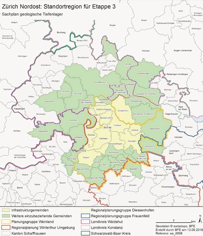42 Gemeinden reden mit in der nächsten Etappe der Suche nach einem Atom-Endlager. Seit der Gründungsversammlung im September 2011 der Weinländer Regionalkonferenz haben schon 26 Vollversammlungen stattgefunden. 42 Gemeinden reden mit in der nächsten Etappe der Suche nach einem Atom-Endlager. Seit der Gründungsversammlung im September 2011 der Weinländer Regionalkonferenz haben schon 26 Vollversammlungen stattgefunden.