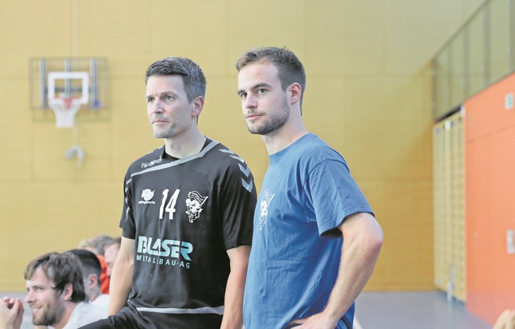 Beat Faas (rechts) ist Technischer Leiter des HCA und unter Coach Paddy Kälin selbst in der 1. Liga aktiv. Beat Faas (rechts) ist Technischer Leiter des HCA und unter Coach Paddy Kälin selbst in der 1. Liga aktiv.