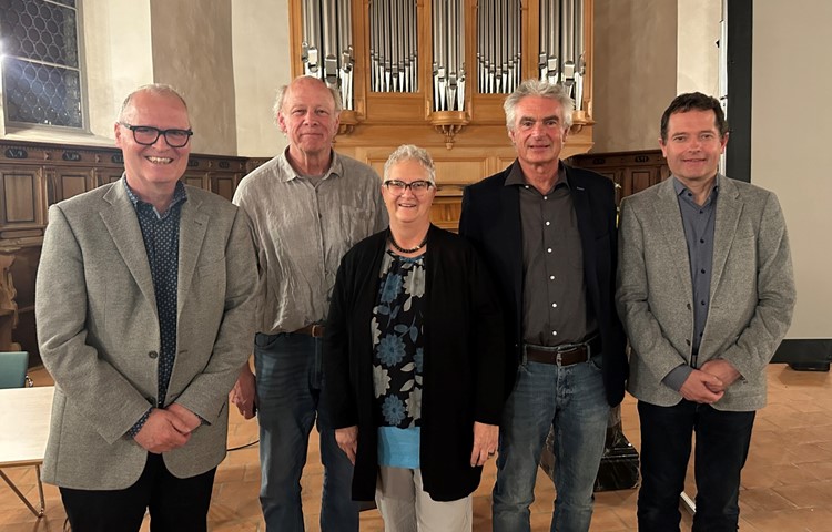 Von links: Bruno Früh (neu), Marcel Plüss, Esther Gredig, Hansruedi Lees und Stefan Sigrist. Von links: Bruno Früh (neu), Marcel Plüss, Esther Gredig, Hansruedi Lees und Stefan Sigrist.