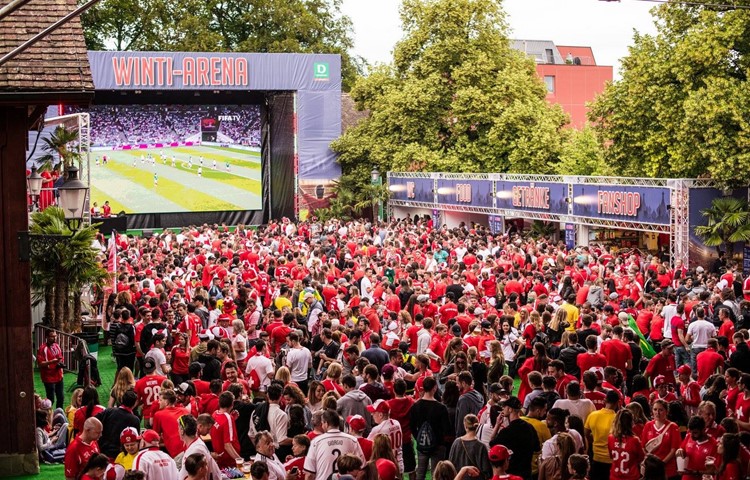 Der Branchenprimus: Die Winti-Arena beim Teuchelweiher. Der Branchenprimus: Die Winti-Arena beim Teuchelweiher.