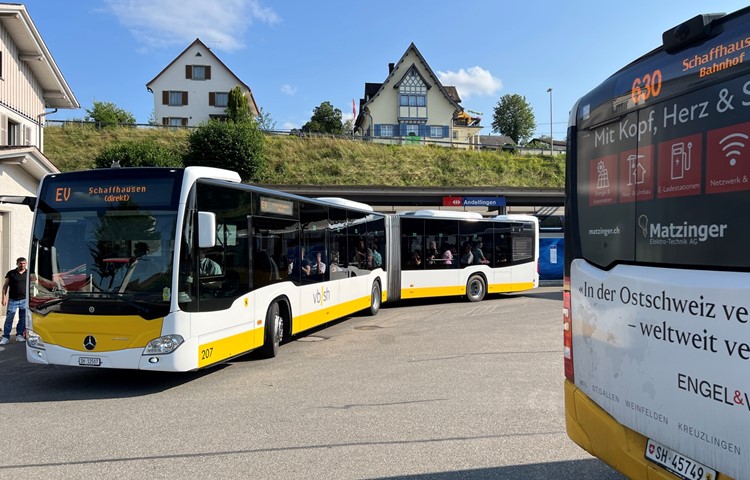 Die Linie 630 verkehrt zurzeit ab Andelfingen – ab Montag aber nur bis Dachsen. Die Linie 630 verkehrt zurzeit ab Andelfingen – ab Montag aber nur bis Dachsen.