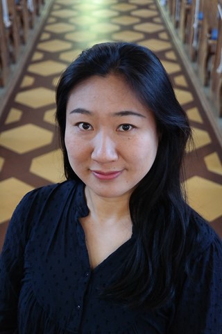 Den Anfang macht Eun-Hye Lee. Den Anfang macht Eun-Hye Lee.