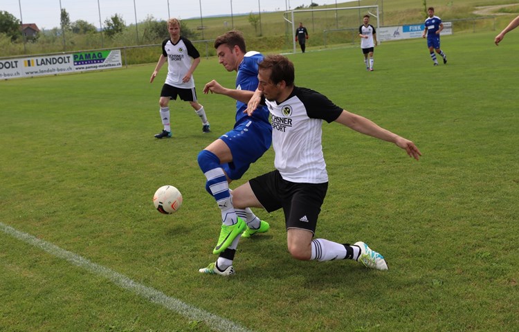 Im Sport, zum Beispiel im Fussball, kann schnell etwas passieren. Mit der neuen App des Zürcher Kantonalverbands für Sport soll sichergestellt werden, dass bei schlimmeren Vorfällen richtig gehandelt wird. Im Sport, zum Beispiel im Fussball, kann schnell etwas passieren. Mit der neuen App des Zürcher Kantonalverbands für Sport soll sichergestellt werden, dass bei schlimmeren Vorfällen richtig gehandelt wird.