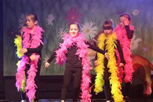 «Wältreis» mit dem Kindertanz Wyland «Wältreis» mit dem Kindertanz Wyland