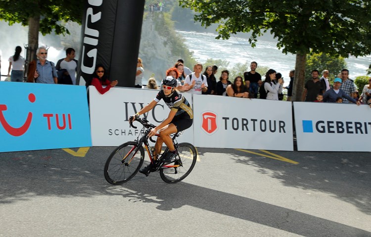 Andrina Trachsler ist die neue Schweizer Meisterin im Ultracycling. Andrina Trachsler ist die neue Schweizer Meisterin im Ultracycling.