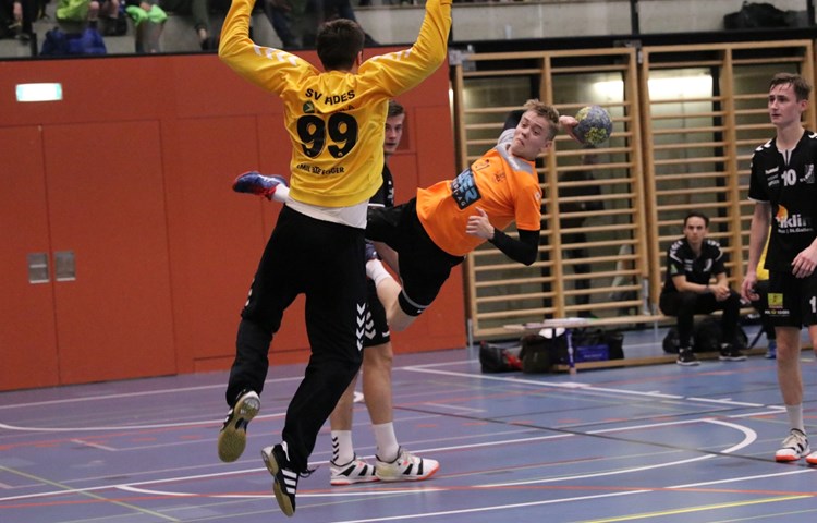 In der Finalissima ist, wie im Bild vom Oktoberspiel gegen den SV Fides, wieder voller Einsatz gefragt. In der Finalissima ist, wie im Bild vom Oktoberspiel gegen den SV Fides, wieder voller Einsatz gefragt.