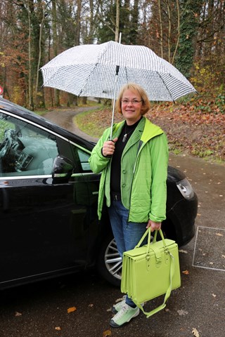 Ulrike Meissner hilft Menschen, den Weg aus schwierigen Lebenslagen zu finden und neue Ziele zu erreichen. Ulrike Meissner hilft Menschen, den Weg aus schwierigen Lebenslagen zu finden und neue Ziele zu erreichen.
